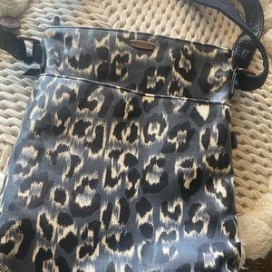 Pistol crossbody bag